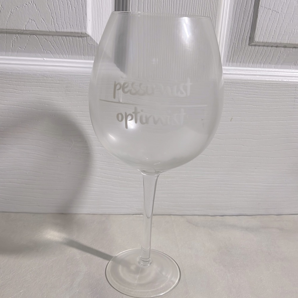 ⭐️2/$6 sale - Large wine glass pessimists optimist
